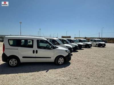 Fiat Doblò cargo combi 1.3 m.jet 16V N1 95CV usata Vittoria