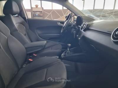 Audi A1 Neopatentati Argento usata larciano