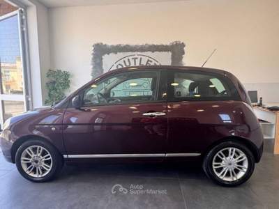 Lancia Ypsilon 1.3 mjt 16v Oro Giallo usata Latina