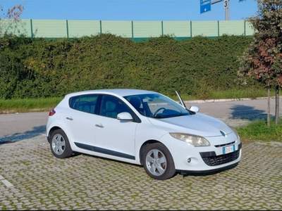 Renault Mégane Vendo per passaggio auto piu grande Bianco usata Forlì