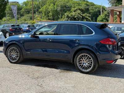 Porsche Cayenne Cayenne 4.1 V8 tdi S tiptronic Blu/Azzurro usata Ardea