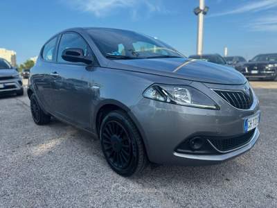 Lancia Ypsilon Ypsilon 1.0 FireFly 5pS&S Hyb. Eco Silv. Grigio usata RIMINI