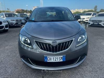 Lancia Ypsilon Ypsilon 1.0 FireFly 5pS&S Hyb. Eco Silv. Grigio usata RIMINI