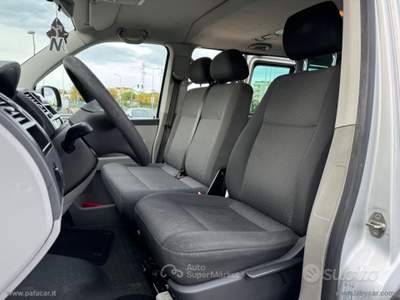 Volkswagen Transporter Caravelle 2.0 TDI 140CV PC Comfortline Grigio usata RIMINI