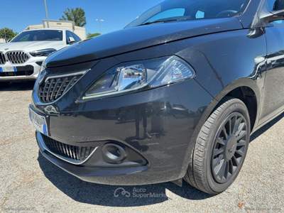 Lancia Ypsilon Ypsilon 1.0 FireFly 5pS&S Hyb. Eco Silv. Nero usata RIMINI