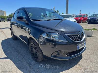 Lancia Ypsilon Ypsilon 1.0 FireFly 5pS&S Hyb. Eco Silv. Nero usata RIMINI