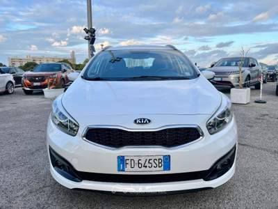 Kia Cee'd cee d 1.6 CRDi 110 CV SW Active Bianco usata RIMINI