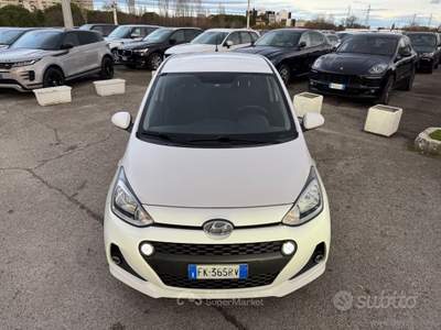 Hyundai i10 i10 1.0 LPGI Econext Login Bianco usata RIMINI