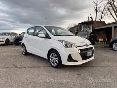 Hyundai i10 i10 1.0 LPGI Econext Login Bianco usata RIMINI