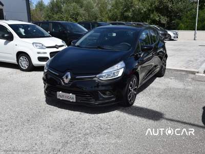 Renault Clio Clio TCe 12V 90CV 5p. Moschino Zen Nero usata Carsoli