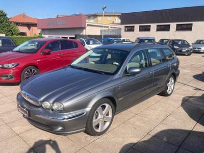 Jaguar X-Type cat Wagon Executive EU3 Grigio usata Biella
