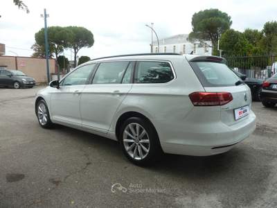 Volkswagen Passat Variant 1.6 TDI Business BlueMot Bianco usata Forlì