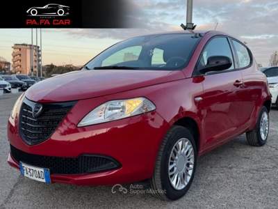 Lancia Ypsilon Ypsilon 0.9 T.Air 85CV 5p.Met.Ec.Elef. Rosso usata RIMINI