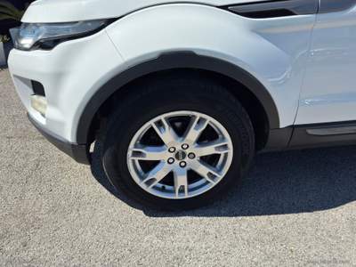 Land Rover Range Rover Evoque RR Evoque 2.2 TD4 5p. Prestige Bianco usata RIMINI