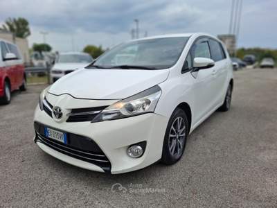 Toyota Verso Verso 1.6 D-4D Style 7 posti Bianco usata RIMINI