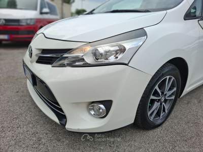 Toyota Verso Verso 1.6 D-4D Style 7 posti Bianco usata RIMINI