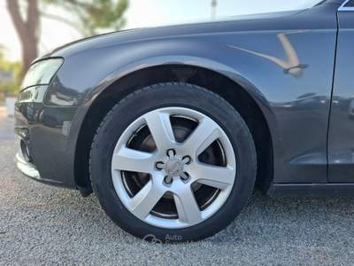 Audi A4 A4 Avant 2.0 TDI 143 CV mult. Ambiente Nero usata RIMINI