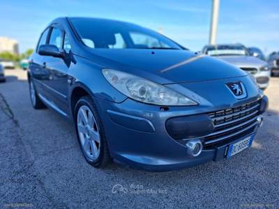 Peugeot 307 307 2.0 16V HDi FAP 5p. Féline Grigio usata RIMINI