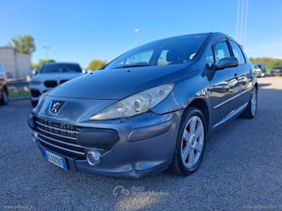 Peugeot 307 307 2.0 16V HDi FAP 5p. Féline Grigio usata RIMINI