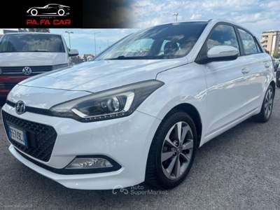 Hyundai i20 i20 1.2 84 CV 5p. Econext Comfort Bianco usata RIMINI