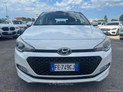 Hyundai i20 i20 1.2 84 CV 5p. Econext Comfort Bianco usata RIMINI