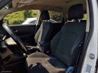 Kia Carens Carens 1.7 CRDi 115 CV Cool Bianco usata RIMINI