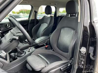 MINI Clubman Mini Cooper D Business Countryman Aut. Nero usata RIMINI