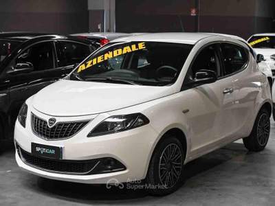 Lancia Ypsilon 1.0 FireFly 5 porte S&S Hybrid Gold Bianco usata Pianezza