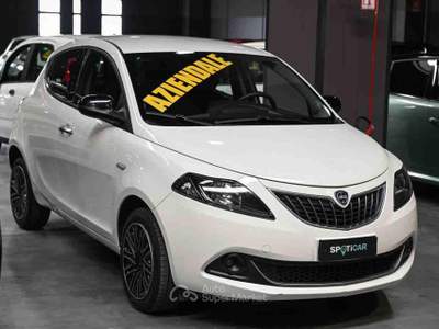 Lancia Ypsilon 1.0 FireFly 5 porte S&S Hybrid Gold Bianco usata Pianezza