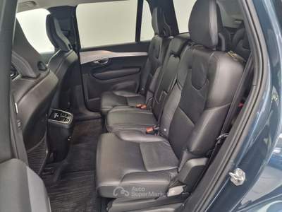 Volvo XC90 D5 AWD Geartronic 7 posti Momentum Euro 6 D-Temp Blu/Azzurro usata Novara