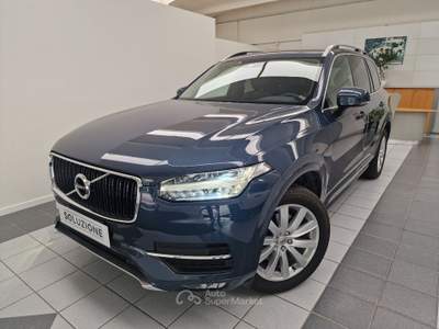 Volvo XC90 D5 AWD Geartronic 7 posti Momentum Euro 6 D-Temp Blu/Azzurro usata Novara