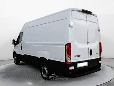 Iveco Daily 35 s12 v lh2 3520 e6 Bianco usata Fisciano
