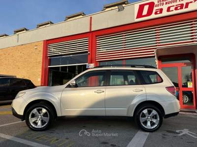 Subaru Forester 2.0d Comfort, MOTORE DA SOSTITUIRE! Bianco usata Codroipo