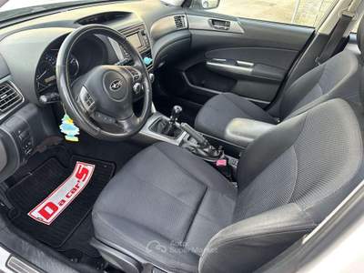 Subaru Forester 2.0d Comfort, MOTORE DA SOSTITUIRE! Bianco usata Codroipo