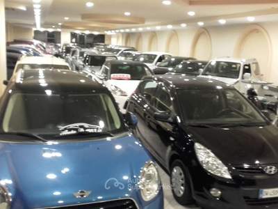 Hyundai i10 1.1 CRDi VGT 12V Style Argento usata Castrovillari