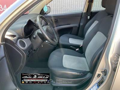 Hyundai i10 1.1 CRDi VGT 12V Style Argento usata Castrovillari