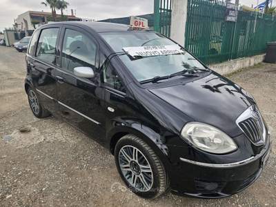 Lancia Musa 16V Platino GPL Nero usata Andria
