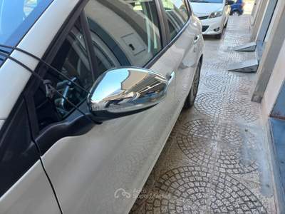 Peugeot 208 5 porte Active Bianco usata Andria