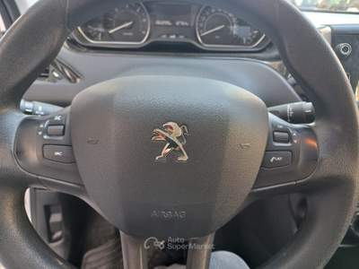 Peugeot 208 5 porte Active Bianco usata Andria