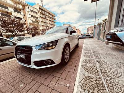 Audi A1 SPB 1.6 TDI 90 CV Adatta a Neopatentati Bianco usata Andria
