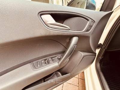Audi A1 SPB 1.6 TDI 90 CV Adatta a Neopatentati Bianco usata Andria