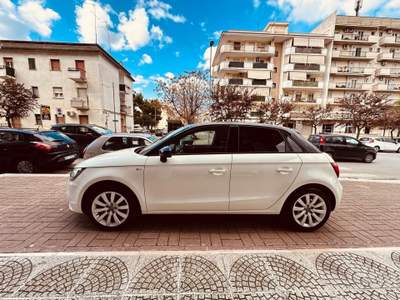 Audi A1 SPB 1.6 TDI 90 CV Adatta a Neopatentati Bianco usata Andria