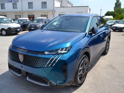 Peugeot 3008 Hybrid 145CV e-DCS6 Allure PRONTA CONSEGNA Blu/Azzurro usata COMACCHIO