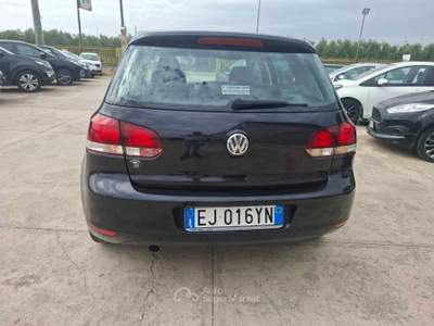 Volkswagen Golf 6 1.6 TDI HIGHLINE - 2011 Nero usata ANDRIA