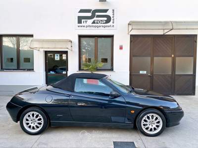 Alfa Romeo Spider Spider 916 2.0 ts 16v 150cv Lusso - Storica Nero usata Seregno