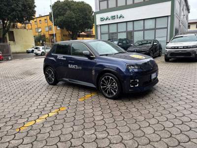 Renault 5 E-Tech Electric 5 E-Tech Electric 150 CV Comfort Range Iconic Cinq Blu/Azzurro usata Firenze