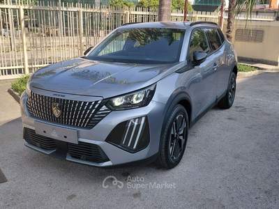 Peugeot 2008 Peugeot 2008 PureTech 101 CV Allure Argento usata Casoria