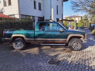 Chevrolet Silverado 2500 CK Heavy Duty Verde usata Cairate