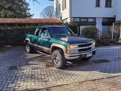 Chevrolet Silverado 2500 CK Heavy Duty Verde usata Cairate