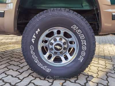 Chevrolet Silverado 2500 CK Heavy Duty Verde usata Cairate
